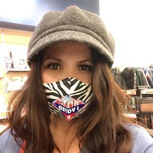 Meet your Posher, Claire